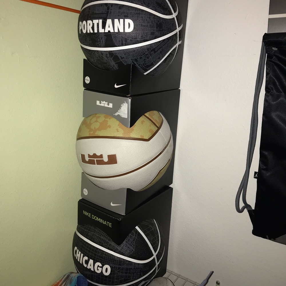 3 brand new Nike basketballs